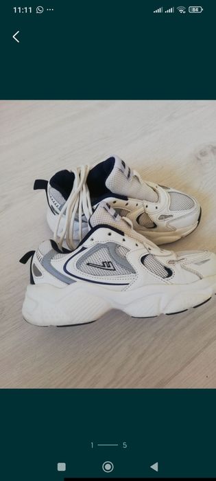 Продам кроссовки,36размера