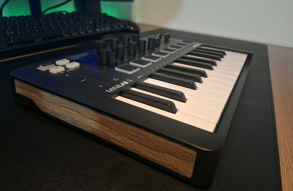 MIDI-клавиатура Arturia MiniLab 3 Black