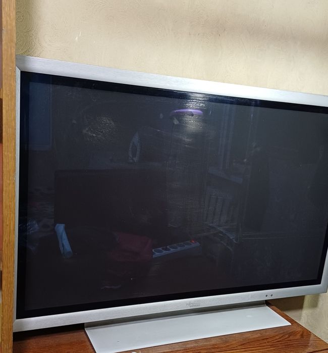 Продам телевизор на зап.части.