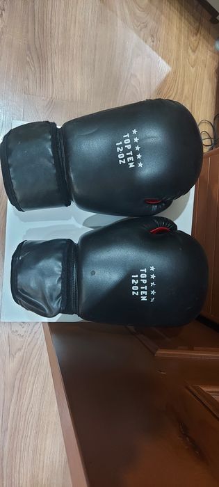 Продам боксёрские перчатки
