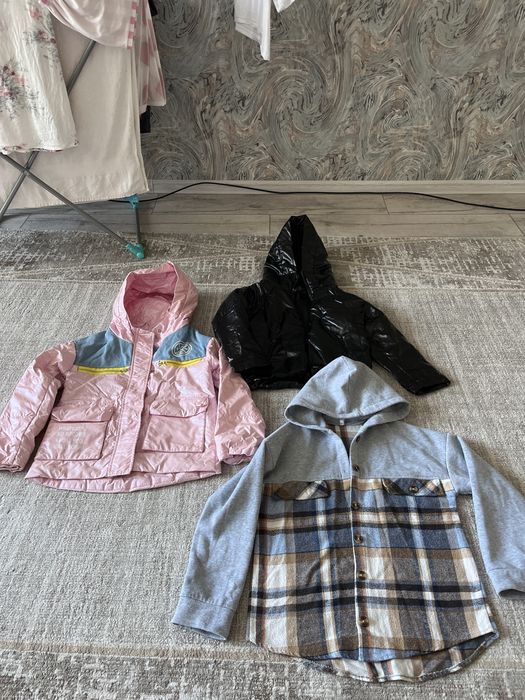 Куртки на девочку