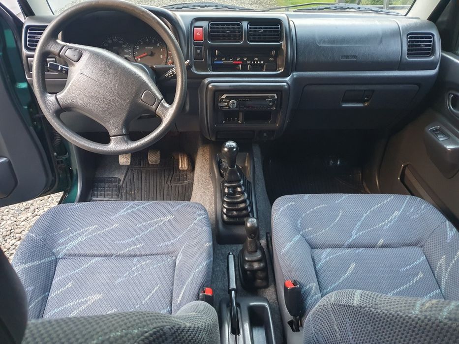 Suzuki Jimny benzina