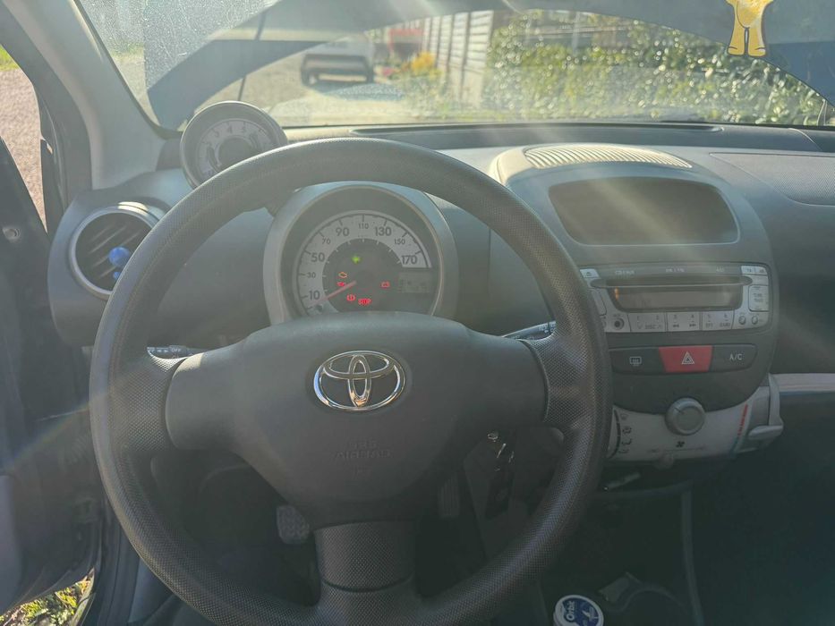 Toyota Aygo AB1 benzina, 5 uși, 2006 – economică, ideală pentru oraș
