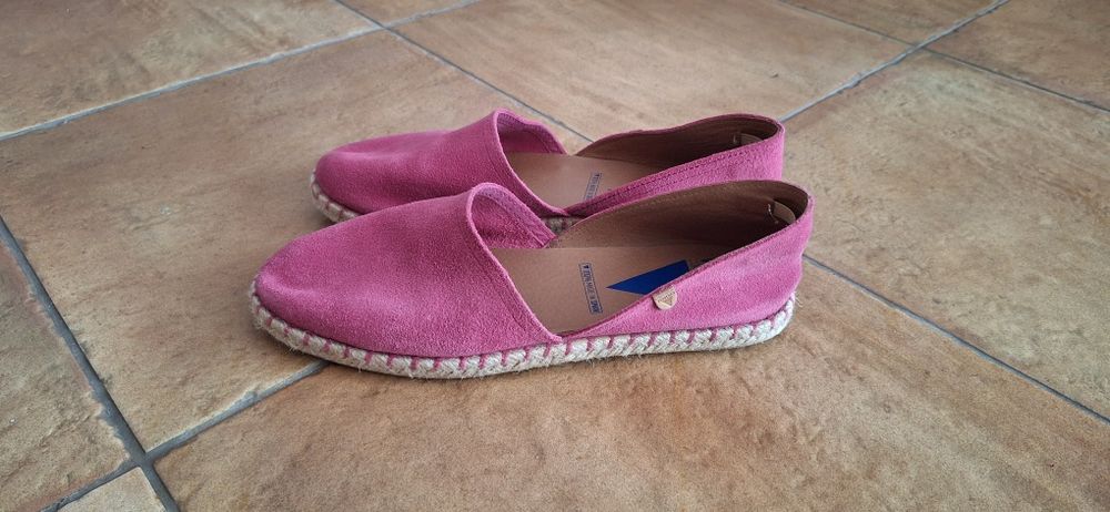 Велурени еспадрили