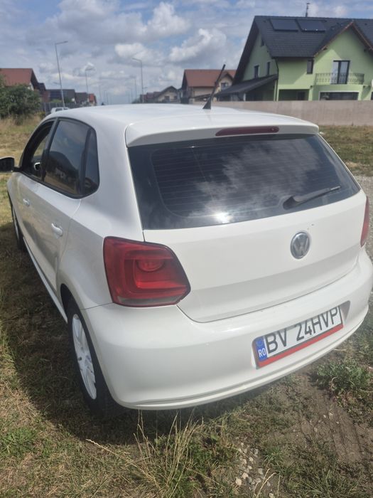VOLKSWAGEN Polo 2014 — imagine 3