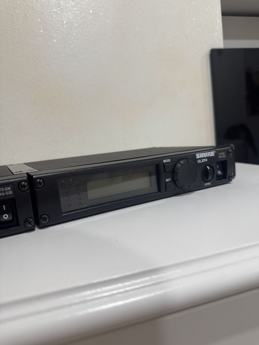 2 microfoane wireless Shure ULXP