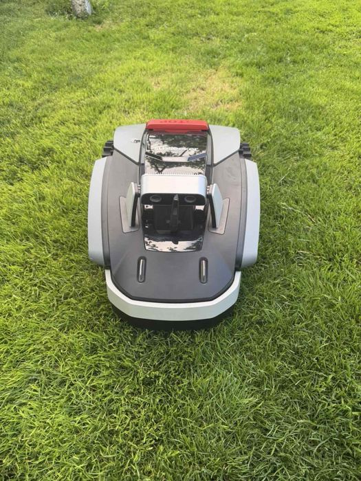 Косачка-робот SUNSEEKER V3
