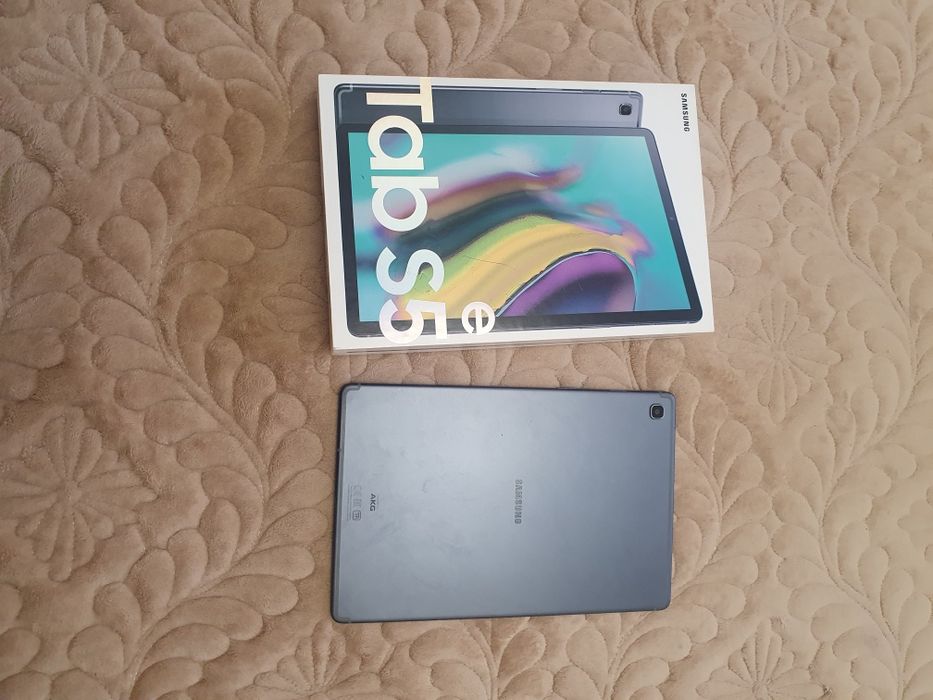 Продам планшет  SAMSUNG Tab S5e