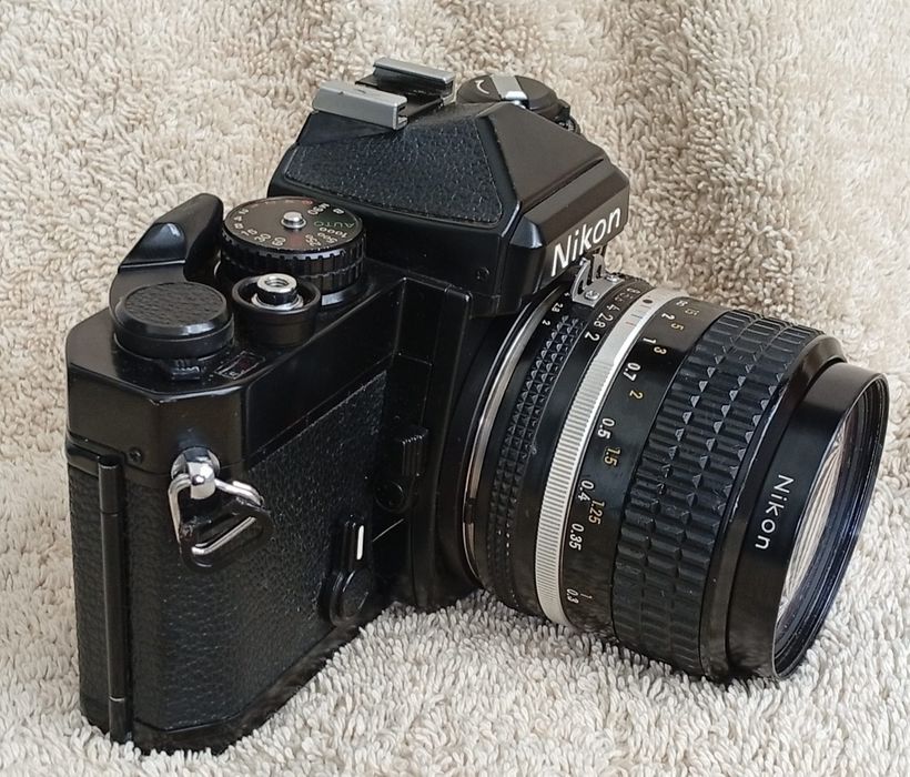 Nikon FE  DOAR body.