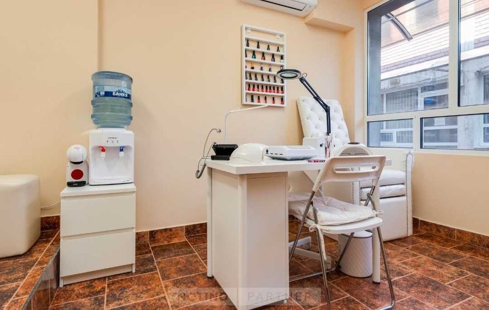 Оборудване за салон