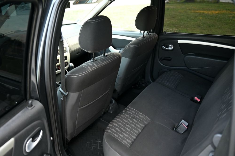 Vând Dacia Logan MCV 1.6 16v- 7 locuri