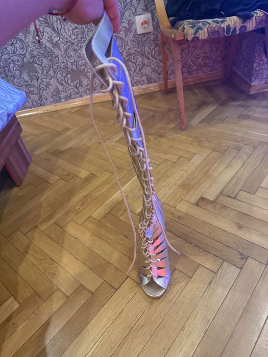 нови златни ботуши летни