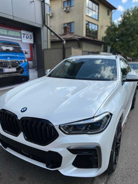 Colantari Auto Chrome Delete Folie Auto LLumar/Folie Protectie Faruri