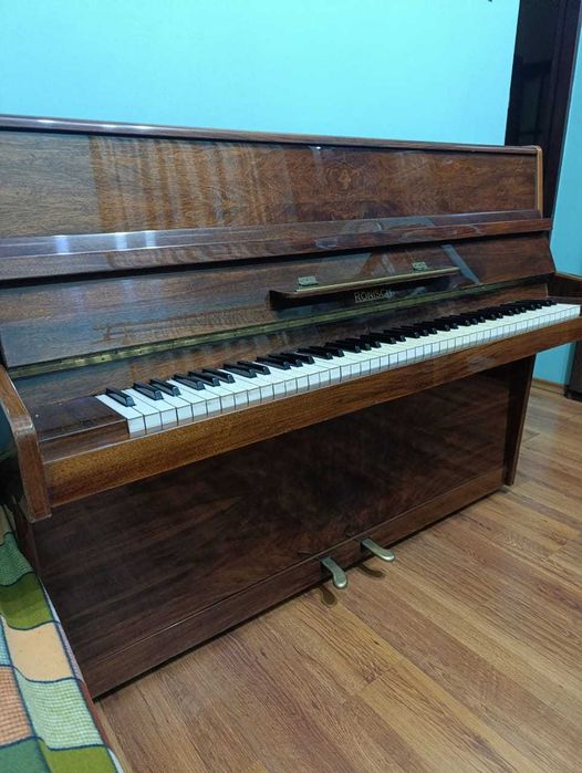 Пианино Ronisch махагон