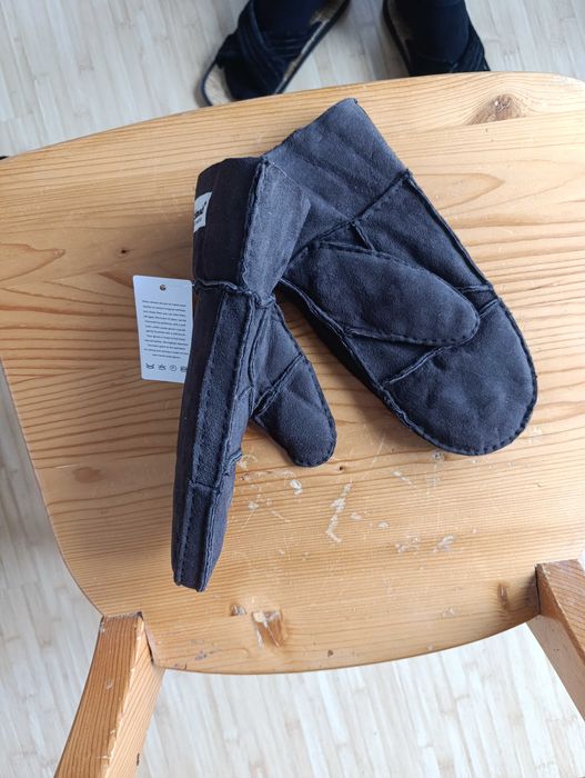 Кожени ръкавици с един пръст