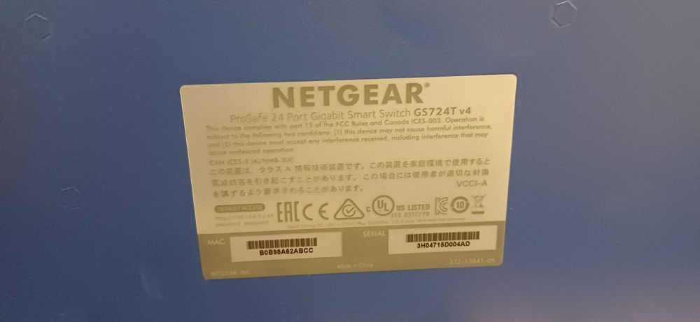 Netgear GS724T  24 Port Gigabit Ethernet Smart Switch