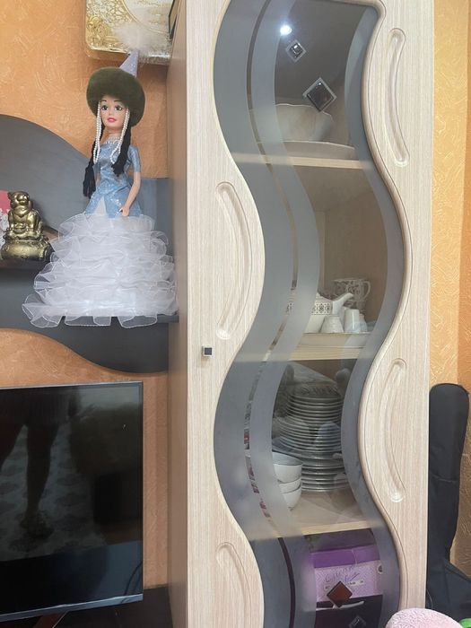 Стенка для зала /гостинную