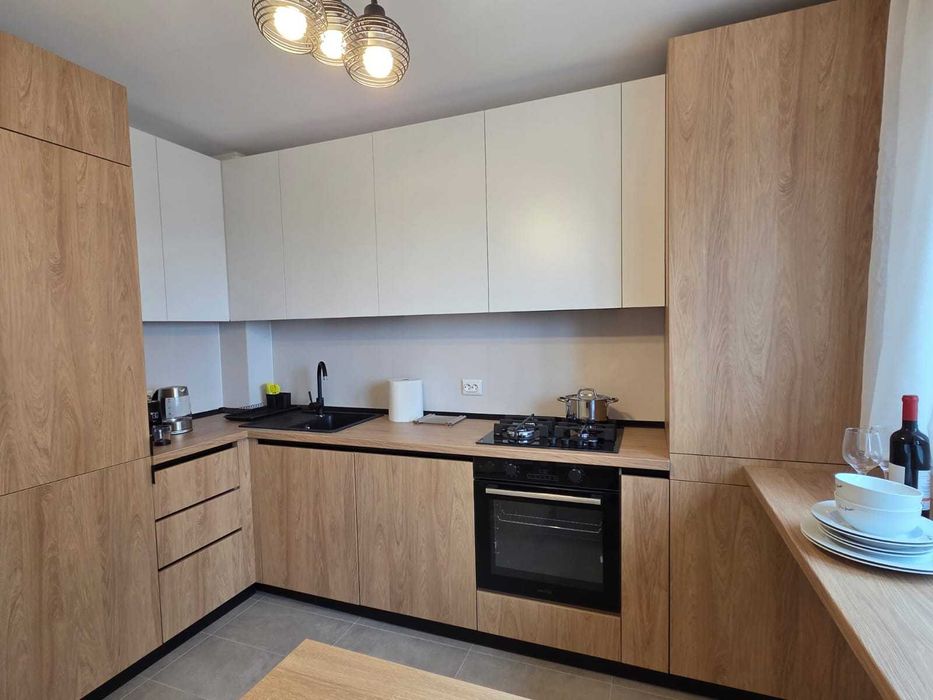 Apartament 2 camere Hils Republica