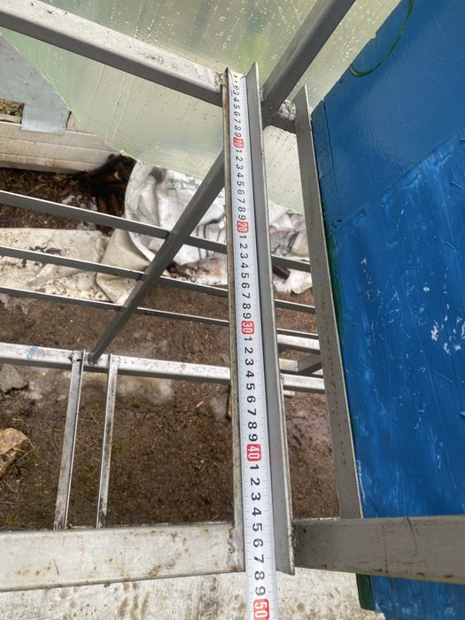 Vând /schimb modul apicol .capacitate de 44 cuti.