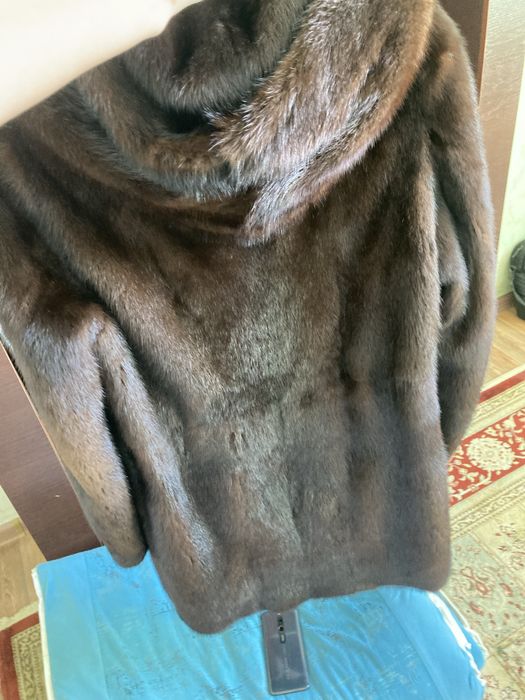 Продаются норковая шуба!!