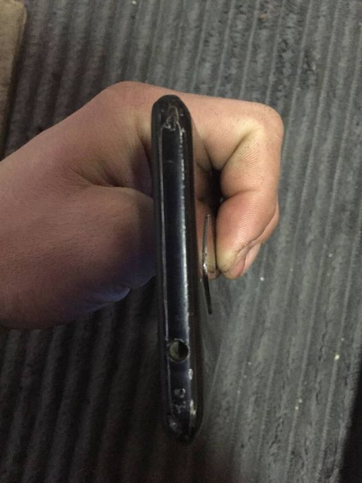 Vivo v17 8/128 gb  obmen bor tel qlila