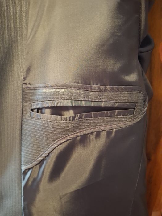 Costum bărbați mărimea 48