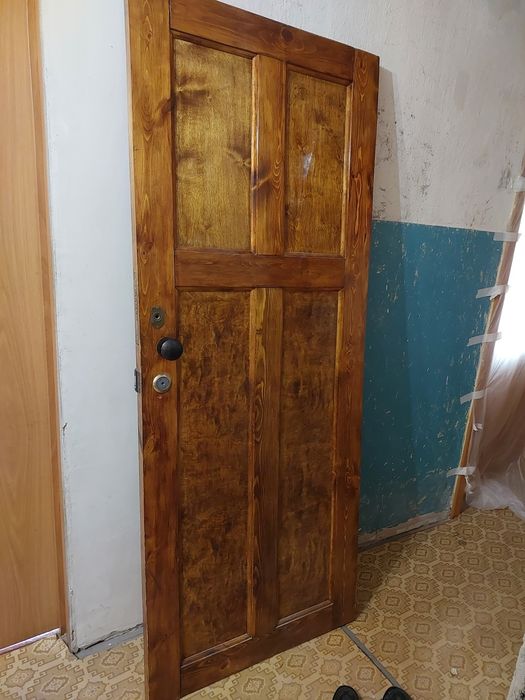 Отдам деревянные двери