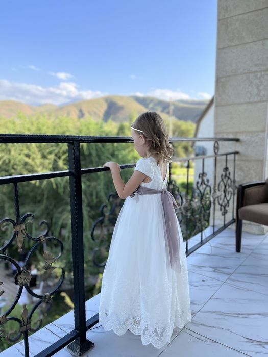 Гипюровое платье