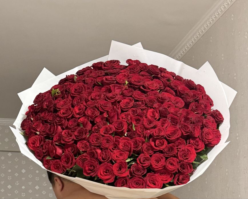 Цветы свежие 202штук..