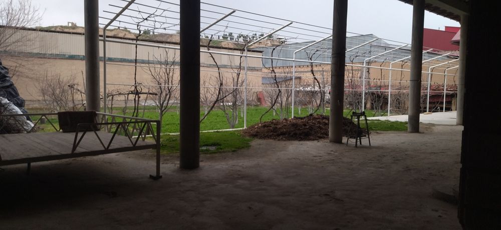 9-соток Мотрид.Продаётся дом