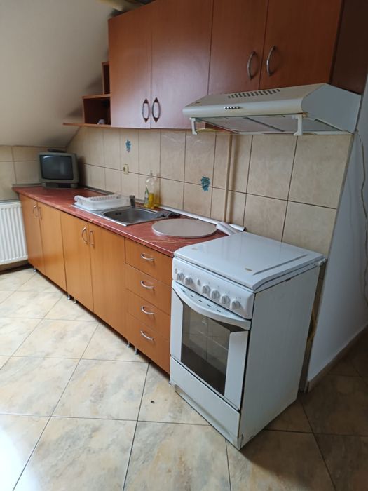 Inchiriez apartament cu 2 camere