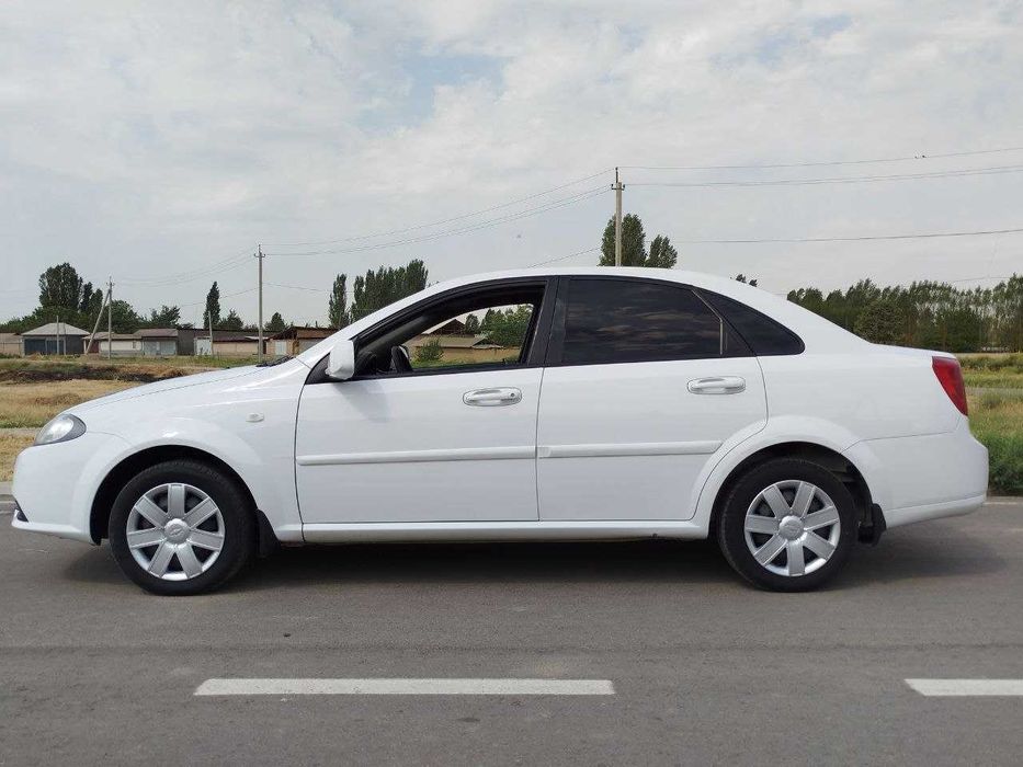 Lasetti Gentra 2018 yilgi sotiladi