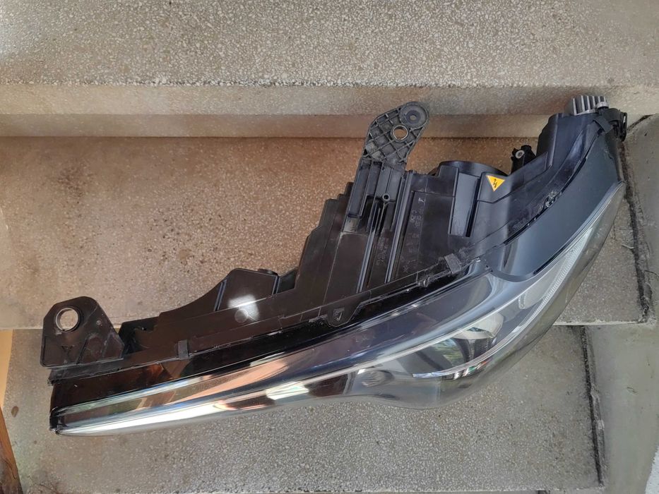 Фар Alfa Romeo Stelvio Bi-Xenon LED ляв Фар Stelvio Оригинален