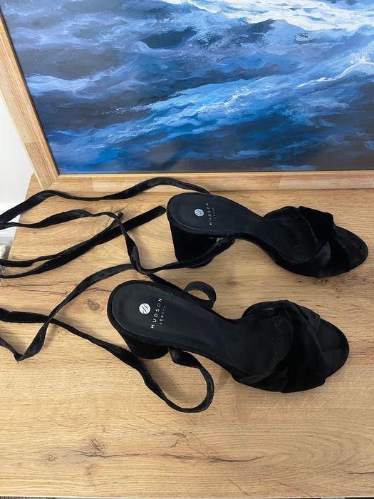 Красиви черни дамски сандали Hudson London размер 41