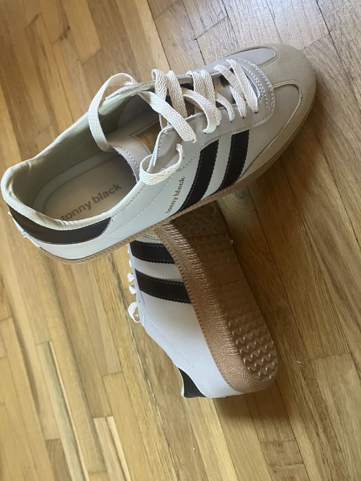 Pantofi unisex 42