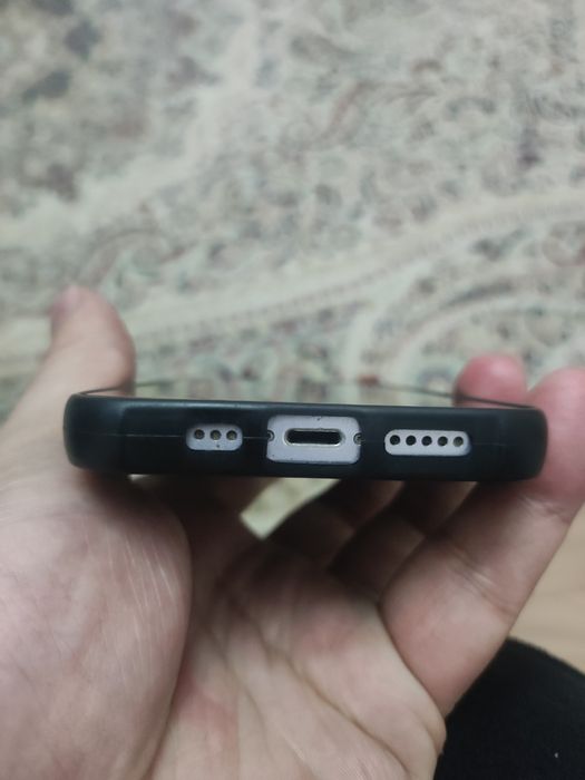 Продам айфон 14 128 гб