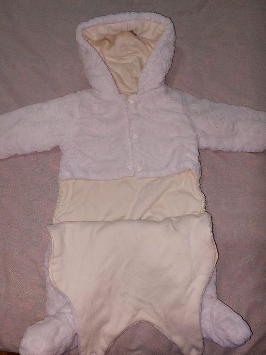 Зимний комбинезон для новорожденных