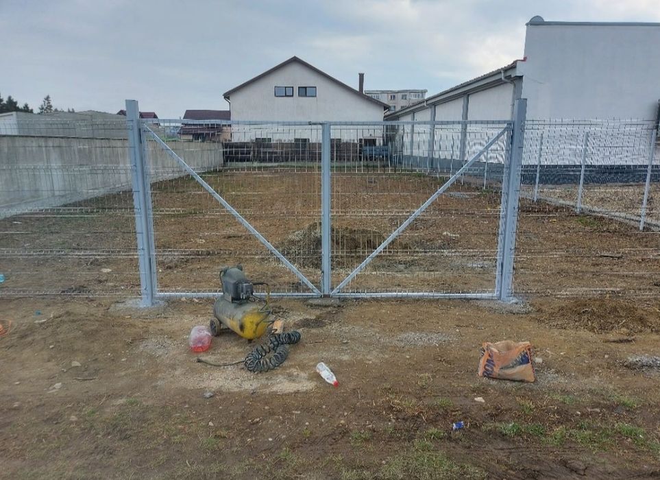 Vand garduri si porti