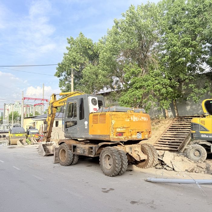 HYUNDAI 140 Ekskovator sotiladi