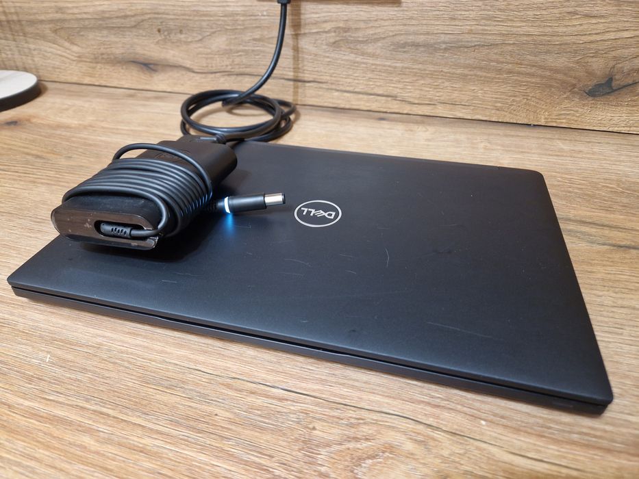 Dell Latitude 7390 13.3"  i7-8650U 1.9Ghz 8GB RAM 256GB SSD