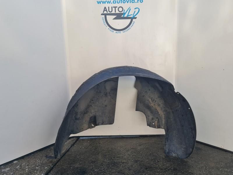 Carenaj roata stanga spate Opel Astra J