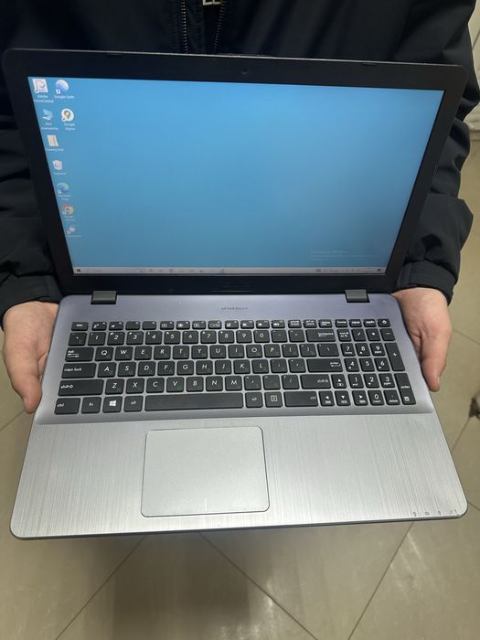 Ноутбук Asus сост норм