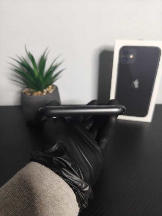 iPhone 11, Black - în condiție Excelentă!