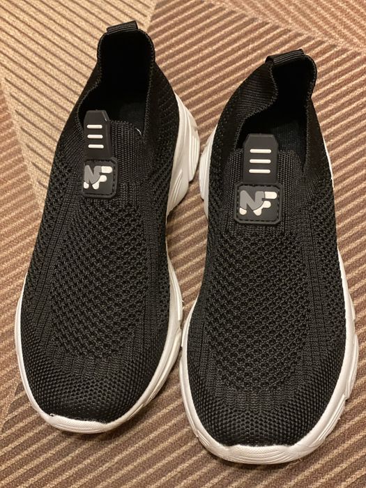 Кроссовки детские