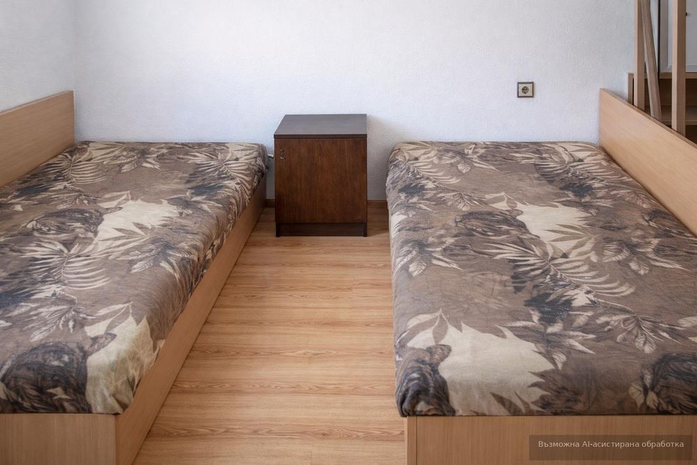 Дава се под наем Двустаен апартамент в Варна, Център - 65 кв.м за 420 € - Снимка #3