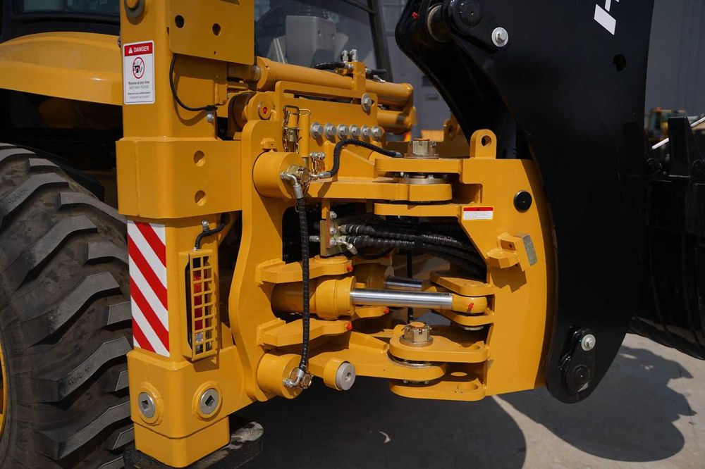 Экскаватор-погрузчик HORN 388H 6в1