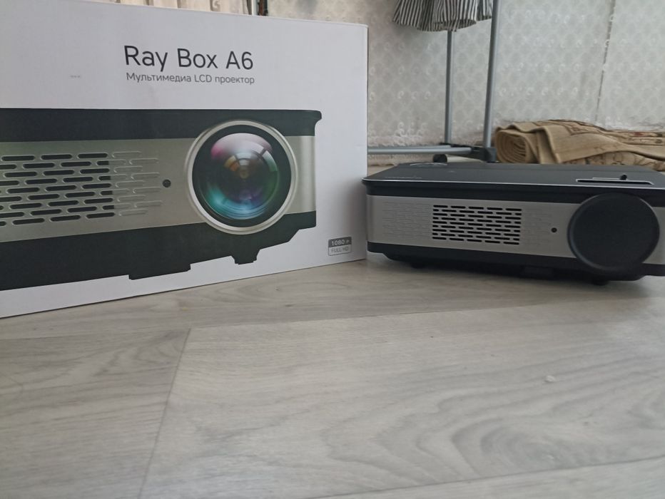 Проектор, домашний кинотеатр