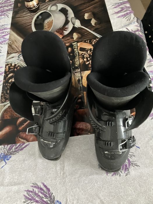 Clapari si echipament ski (geaca pantalon)