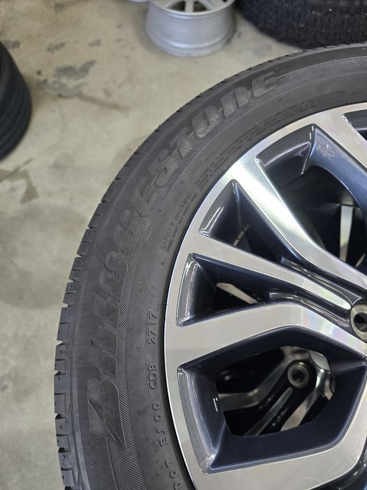 4 Броя 225/55/18 Bridgestone 2x7,2mm 2x6,2mm