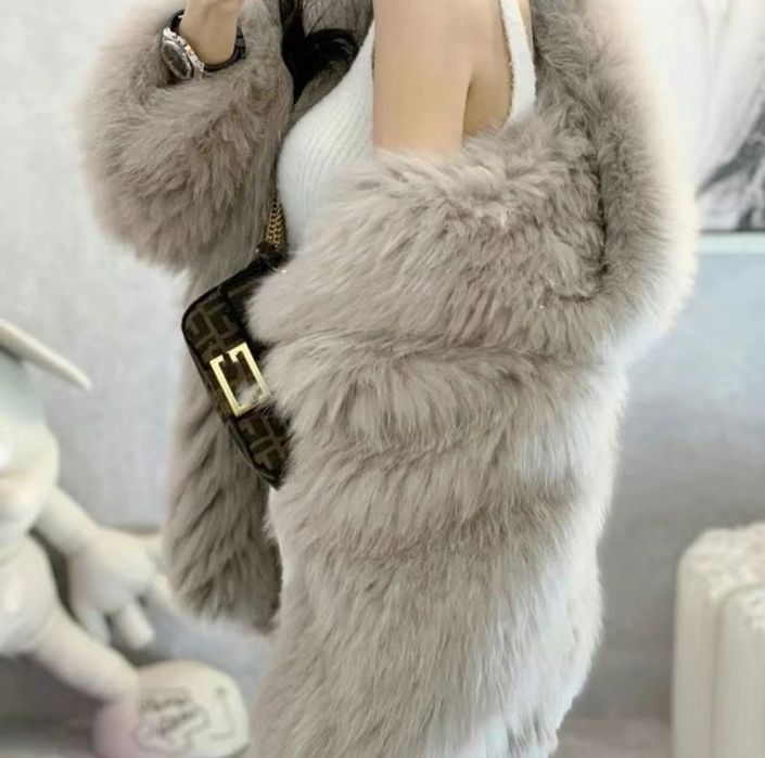 Шуба с капюшоном эко